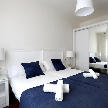 Classbedroom Fira Business Lägenhet